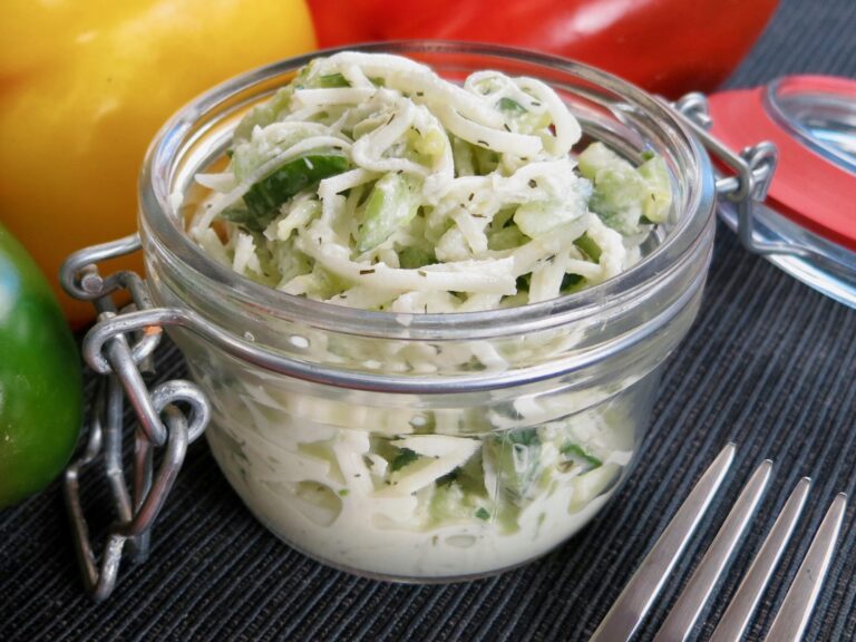 Kohlrabi-Gurken-Salat der Linie Annes